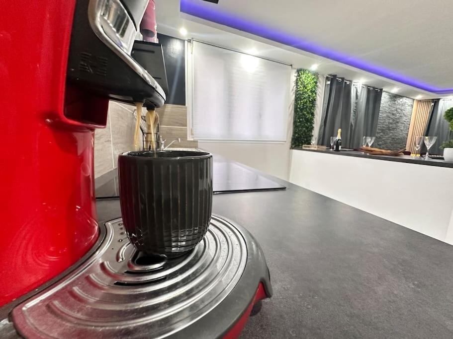 E Servagnat T3 Luxe Avec Sauna Jacuzzi Et Hammam Épernay Eksteriør bilde