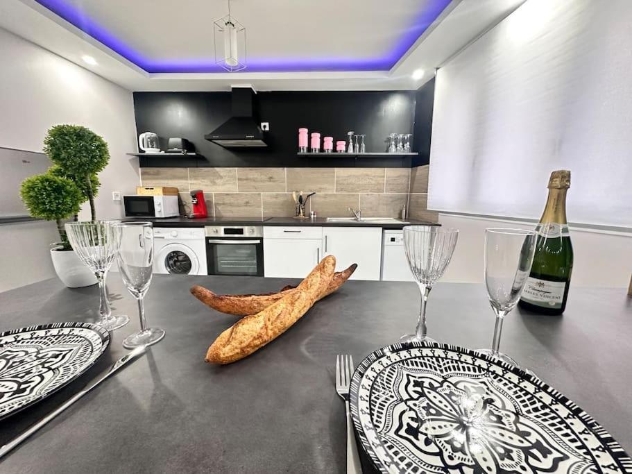 E Servagnat T3 Luxe Avec Sauna Jacuzzi Et Hammam Épernay Eksteriør bilde
