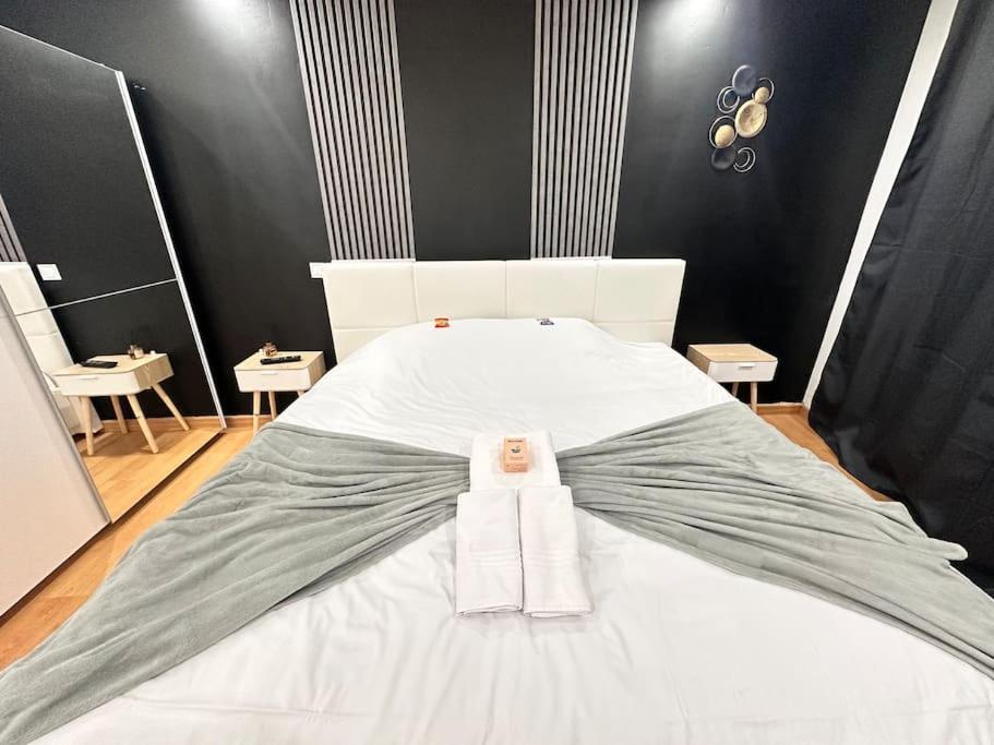 E Servagnat T3 Luxe Avec Sauna Jacuzzi Et Hammam Épernay Eksteriør bilde