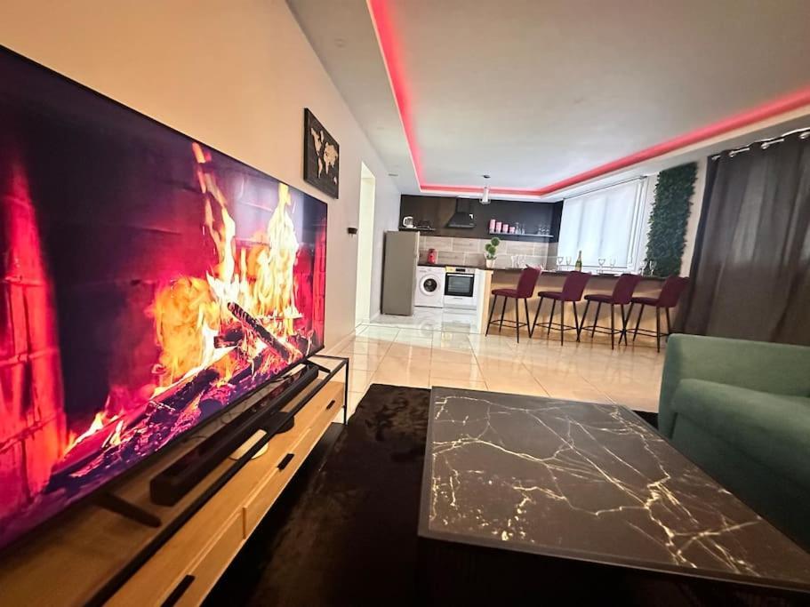 E Servagnat T3 Luxe Avec Sauna Jacuzzi Et Hammam Épernay Eksteriør bilde